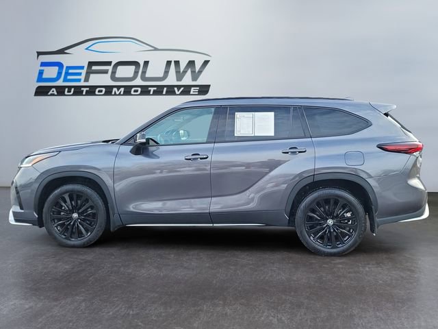 Used 2024 Toyota Highlander XLE image 6