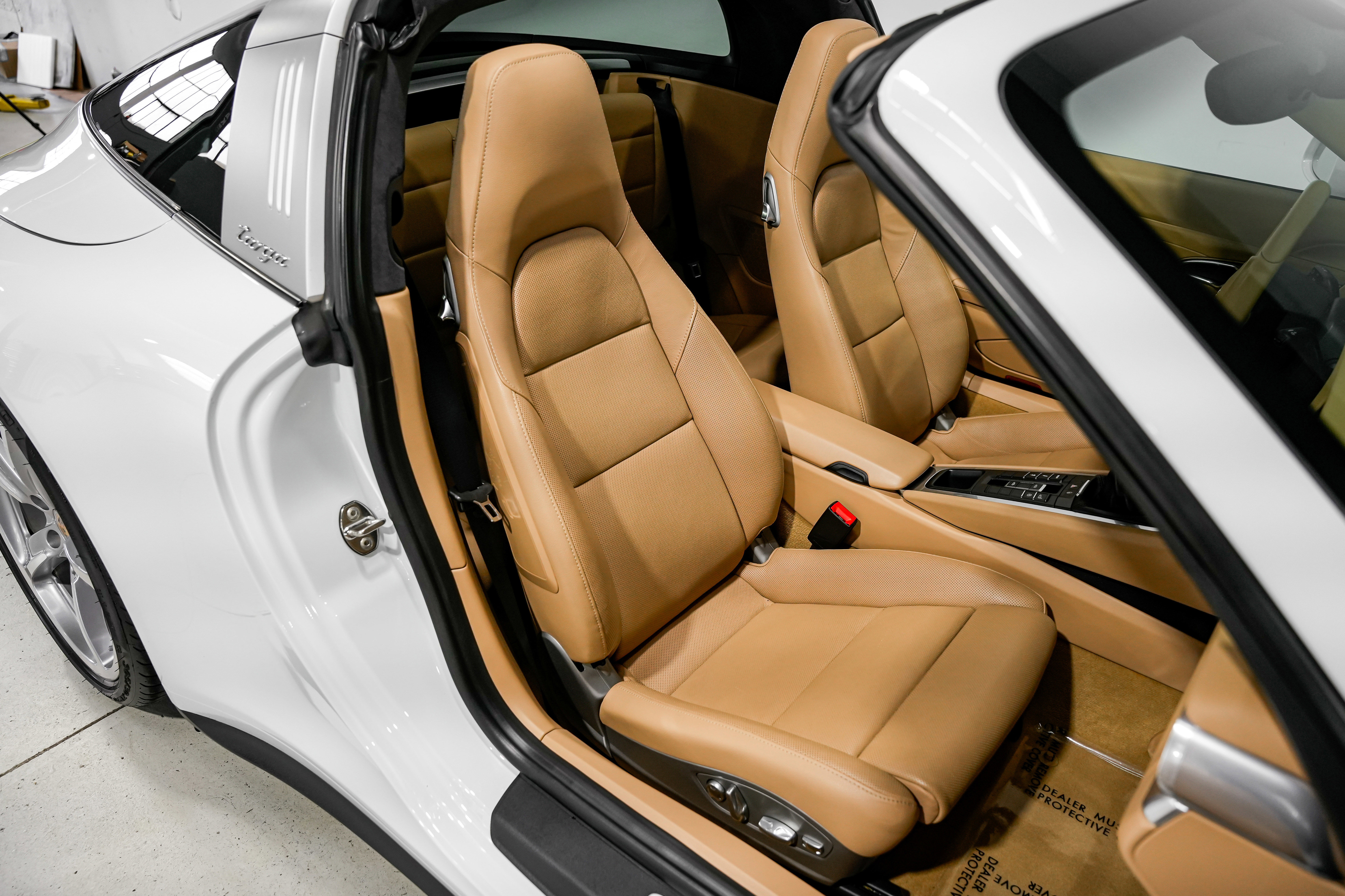 Used 2015 Porsche 911 Targa 4S image 27