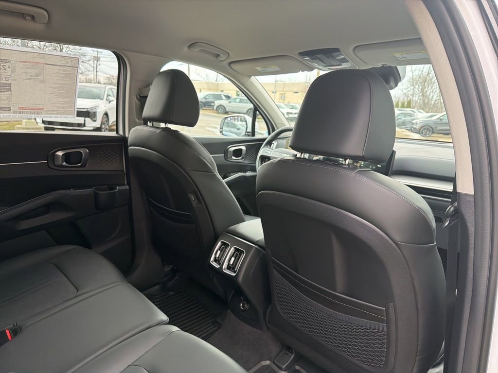 New 2026 Kia Sorento EX image 15
