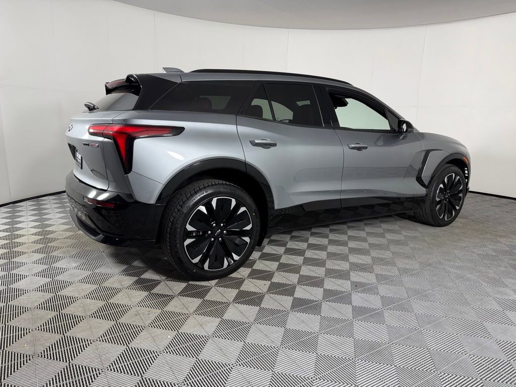 Used 2024 Chevrolet Blazer EV RS image 8