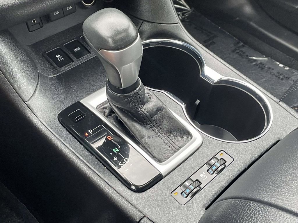 Used 2019 Toyota Highlander Limited FWD image 42