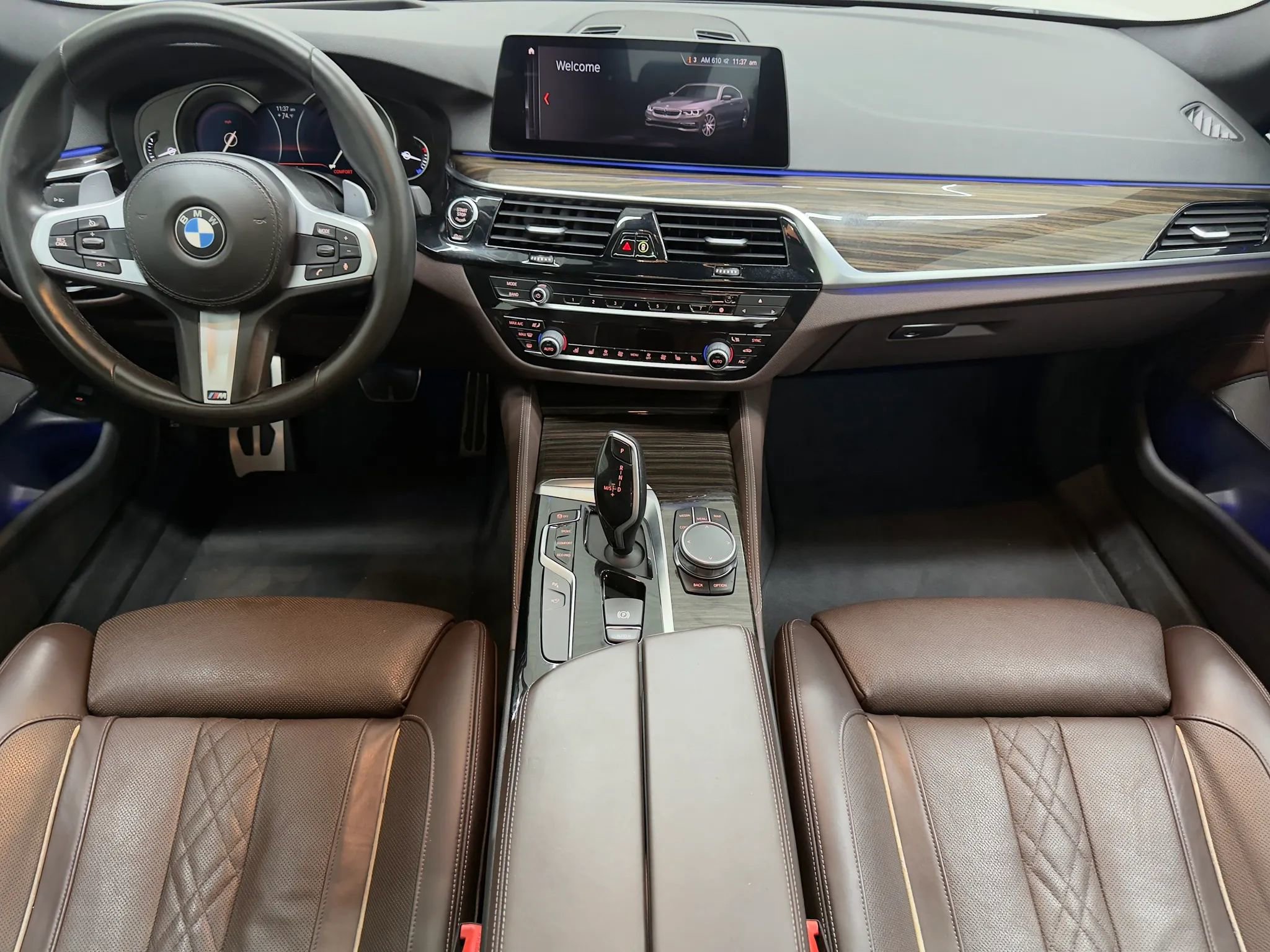 Used 2019 BMW 540i w/ M Sport Package image 2
