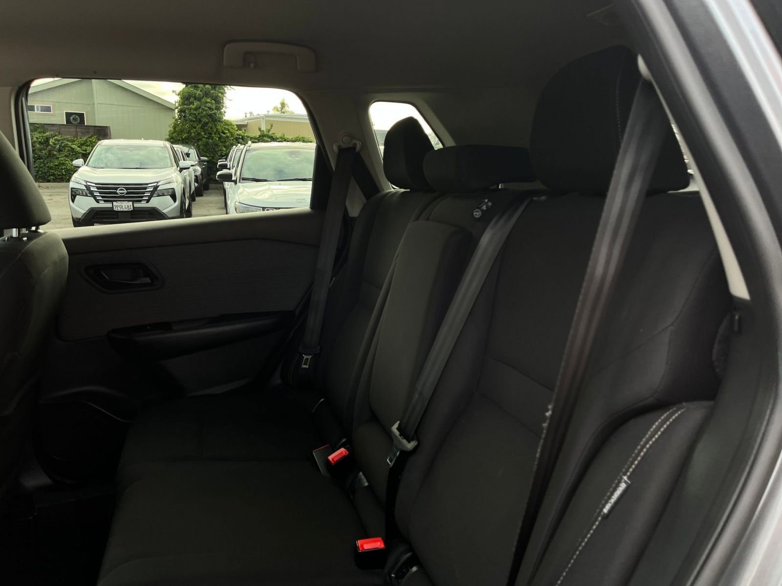 Used 2023 Nissan Rogue S AWD/4WD image 25
