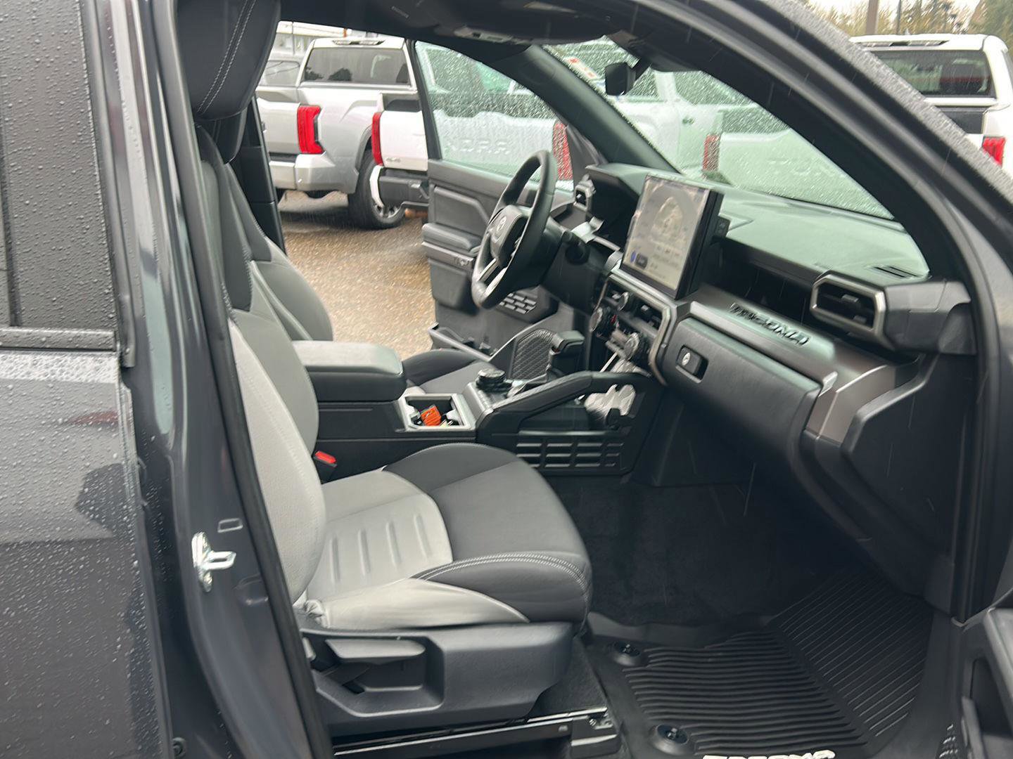 Certified 2024 Toyota Tacoma TRD Off-Road image 27