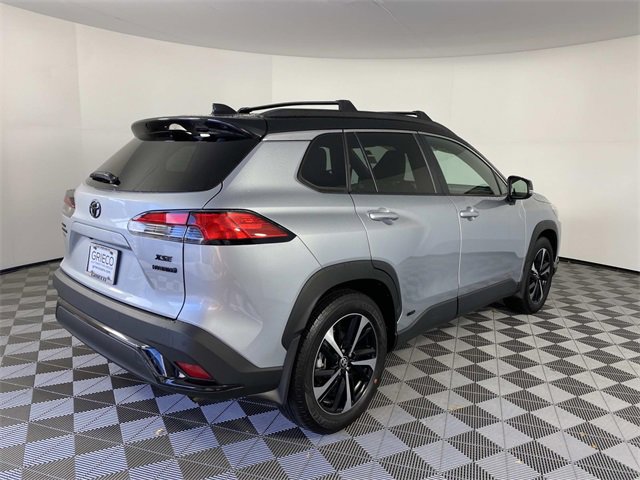 Used 2024 Toyota Corolla Cross XSE image 9