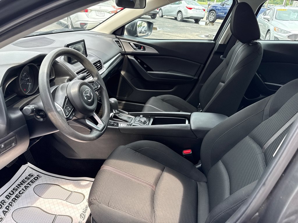 Used 2018 MAZDA MAZDA3 Sport w/ Preferred Equipment Package FWD image 11