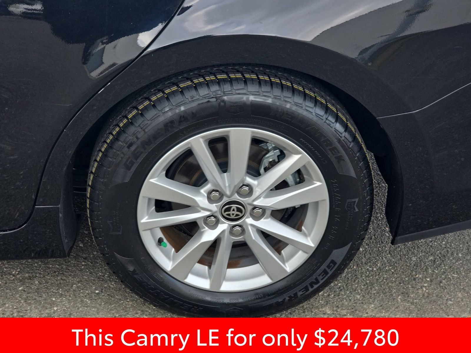 Used 2025 Toyota Camry LE FWD image 38