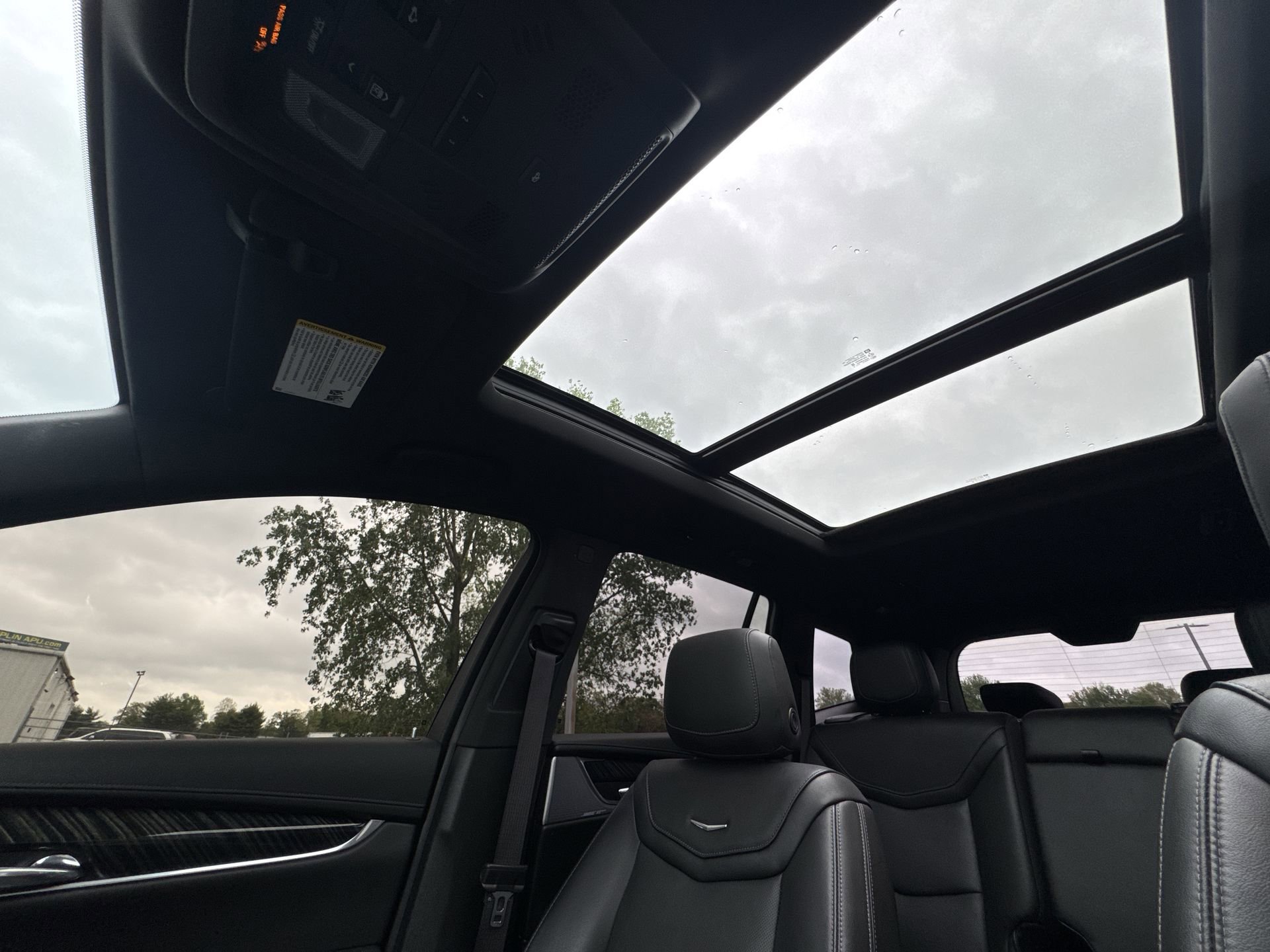 Certified 2023 Cadillac XT6 Premium Luxury FWD image 21