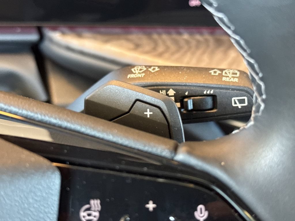 Certified 2025 Audi Q5 Premium AWD/4WD image 36