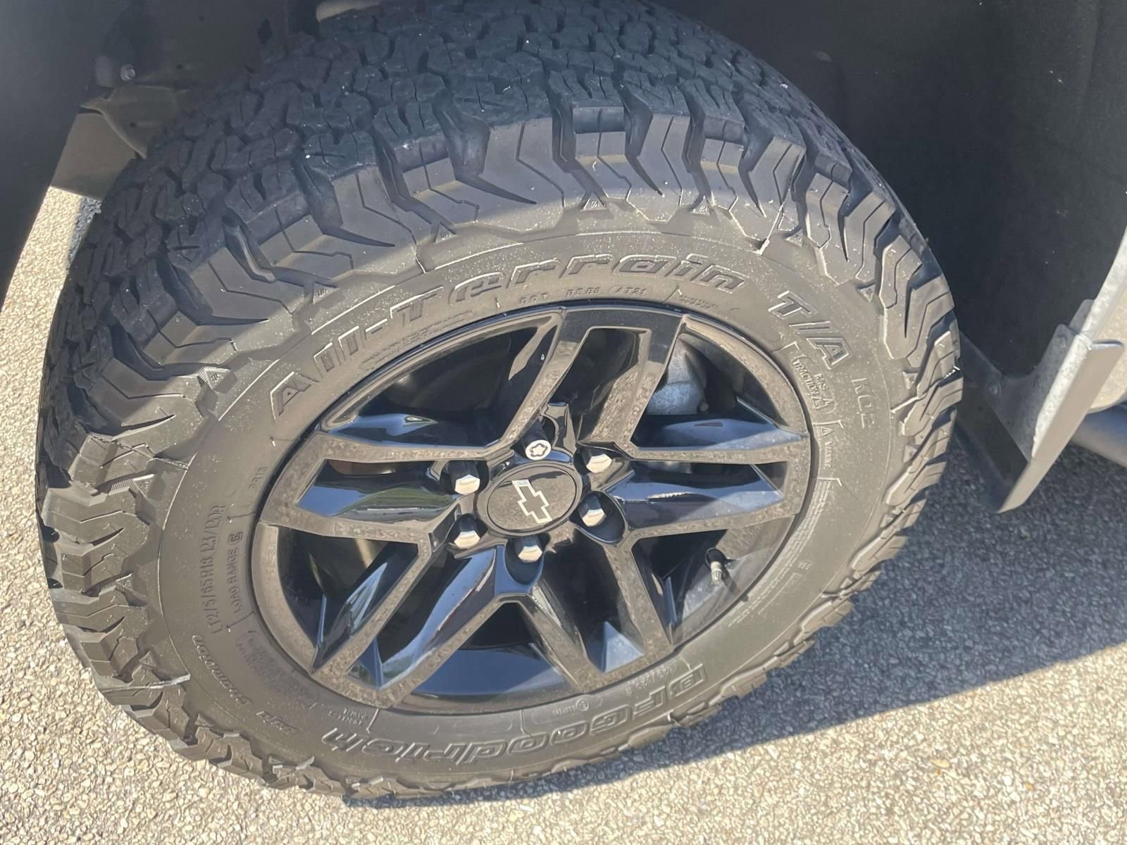 Used 2019 Chevrolet Silverado 1500 LT Trail Boss AWD/4WD image 12