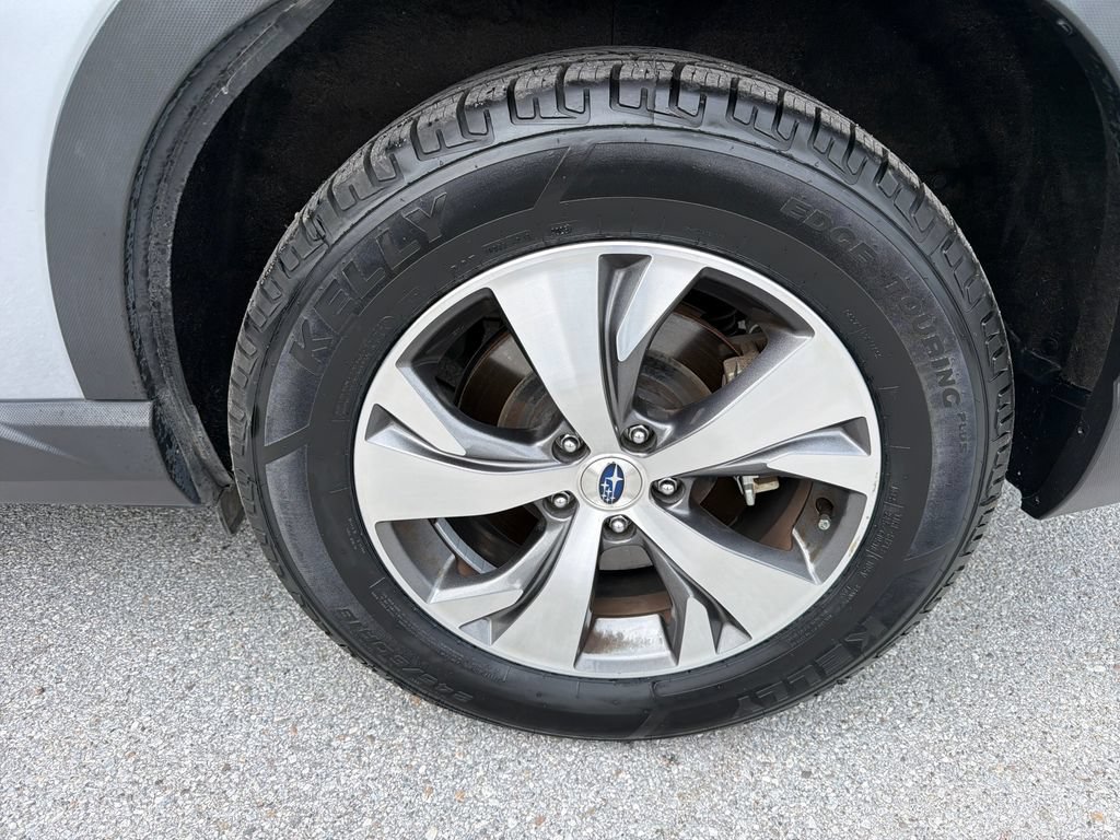 Certified 2023 Subaru Ascent Premium w/ Convenience Package AWD/4WD image 11