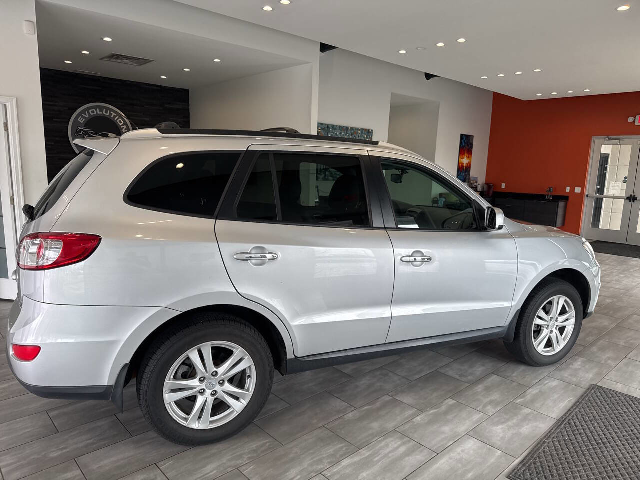 Used 2011 Hyundai Santa Fe Limited image 12