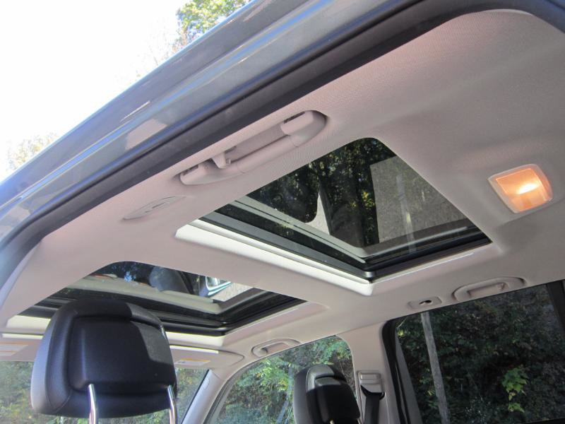 Used 2012 Mercedes-Benz GLK 350 4MATIC image 9