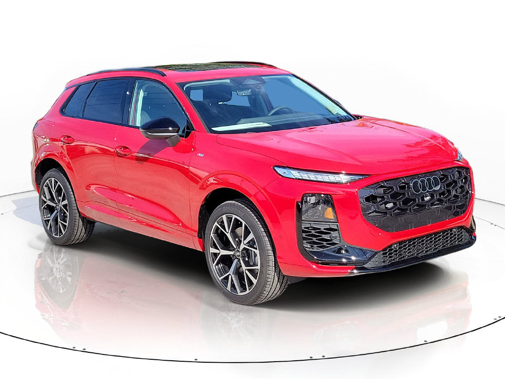 New 2026 Audi Q3 quattro 2.0T AWD/4WD image 1
