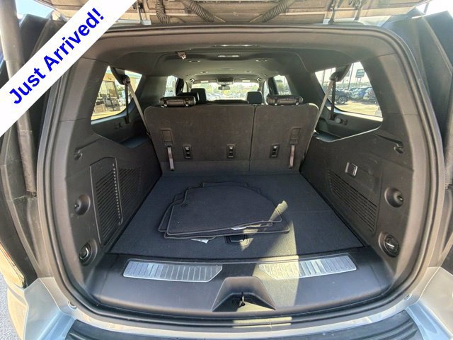 Used 2025 Chevrolet Suburban Z71 AWD/4WD image 41