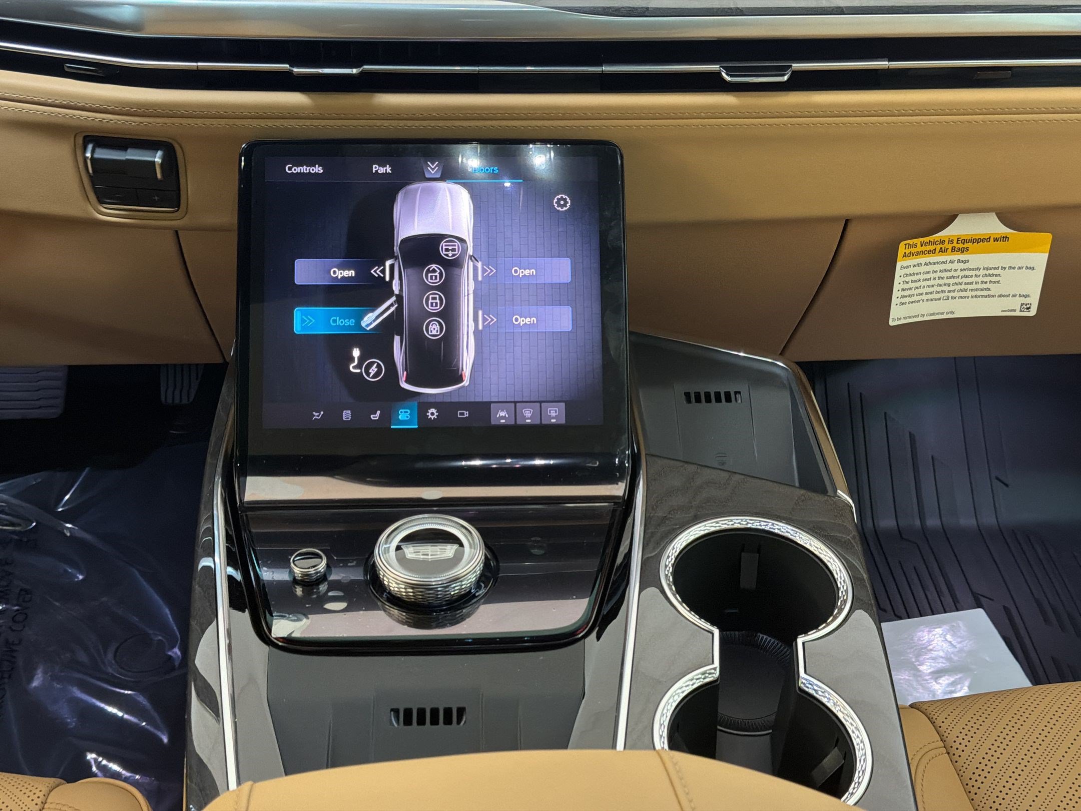 New 2026 Cadillac Escalade IQ Sport 2 w/ LPO, Floor Liner Package AWD/4WD image 24
