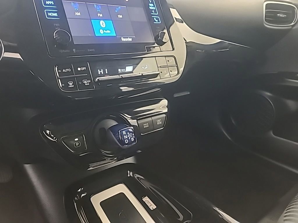 Used 2016 Toyota Prius Three w/ Advanced Technology Package FWD image 39