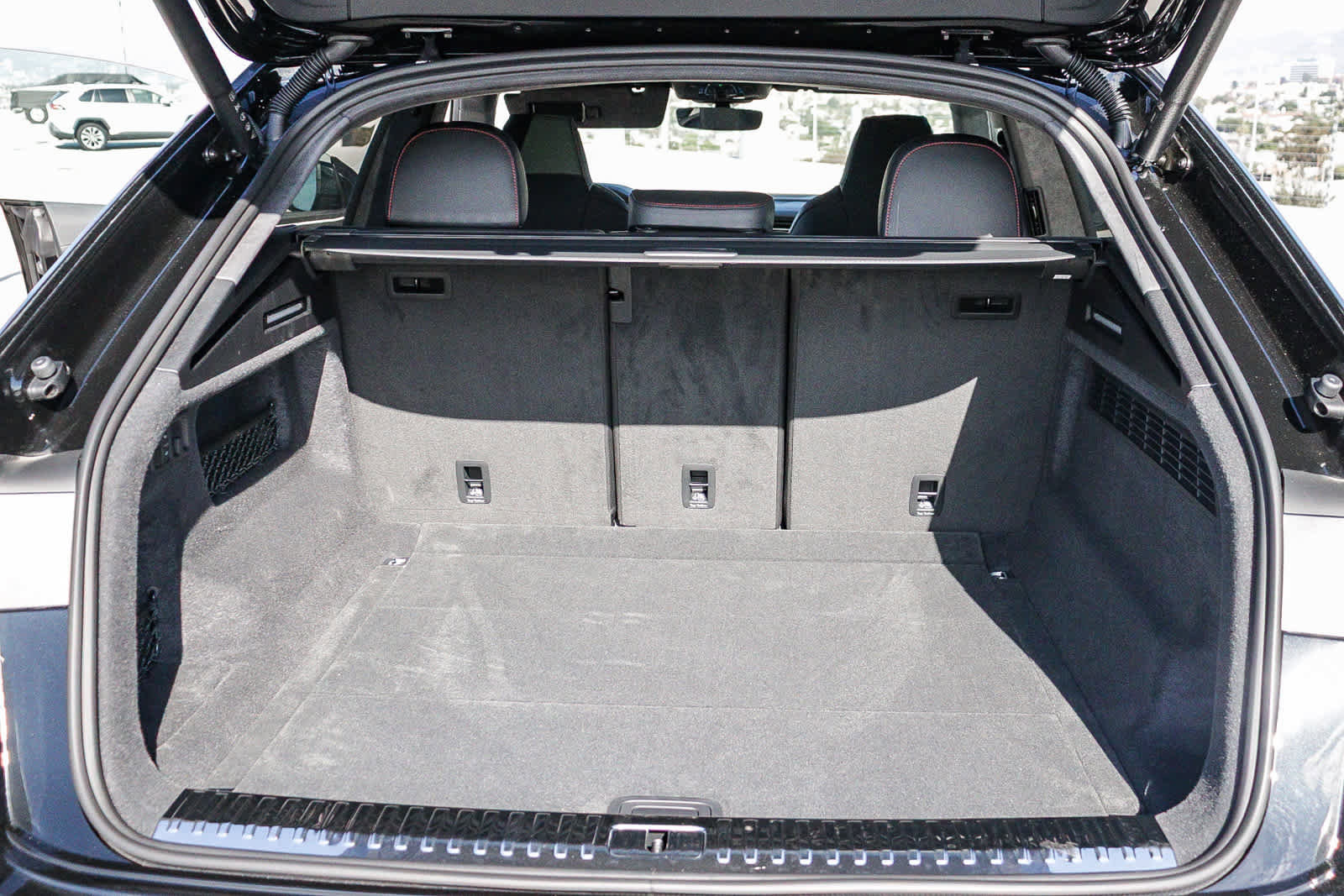 New 2025 Audi RS Q8 performance image 35