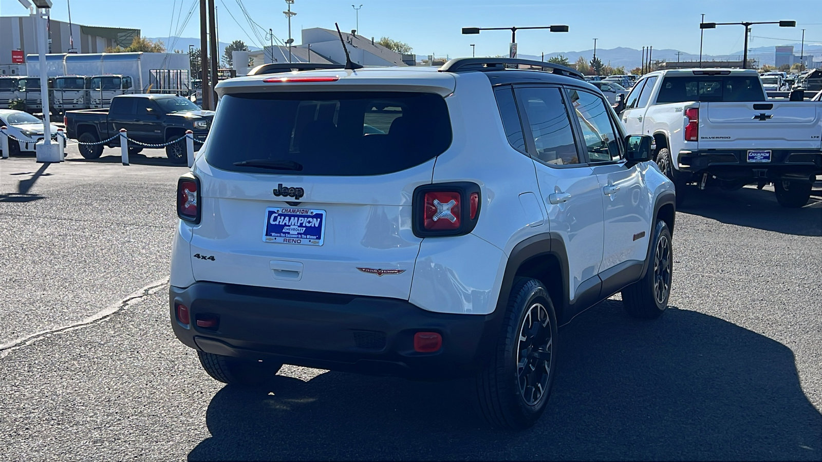 Used 2023 Jeep Renegade Trailhawk image 5