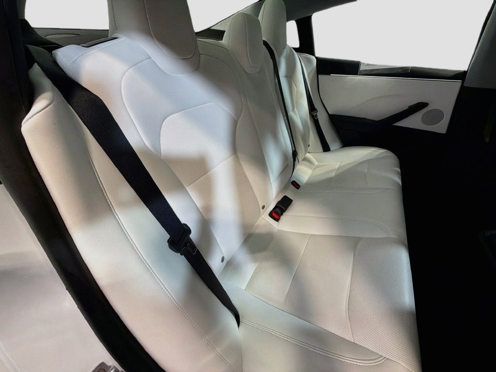Used 2025 Tesla Model 3 Performance AWD/4WD image 25