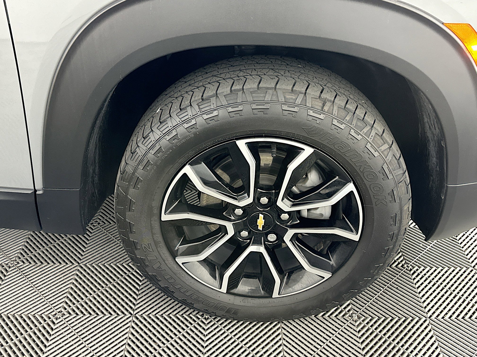 Used 2023 Chevrolet TrailBlazer ACTIV w/ Sun and Liftgate Package image 11