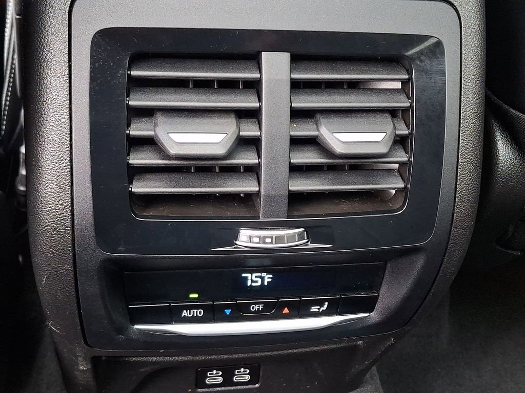 Used 2024 BMW X3 xDrive30i w/ Convenience Package AWD/4WD image 11