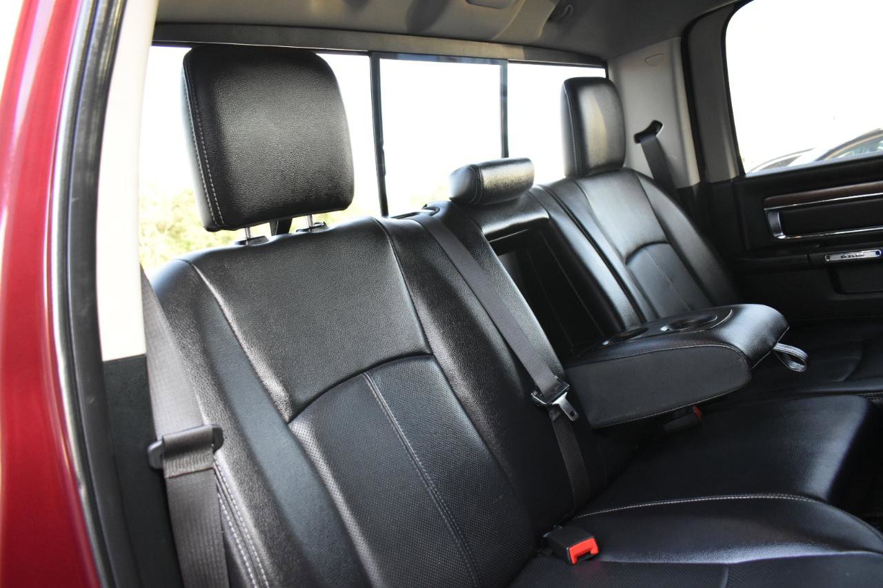 Used 2018 RAM 1500 Laramie w/ Convenience Group AWD/4WD image 27