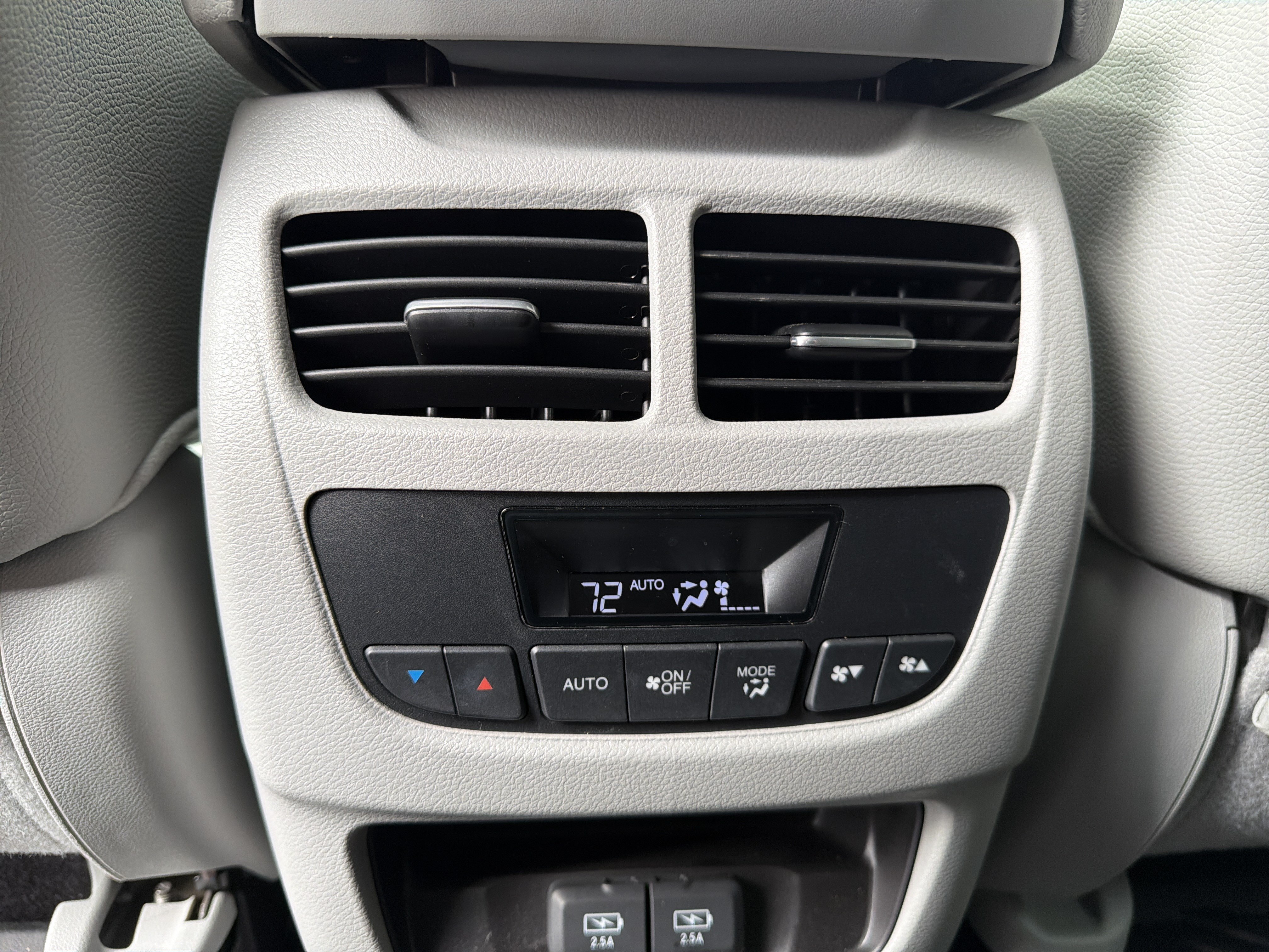 Used 2020 Acura MDX SH-AWD image 33