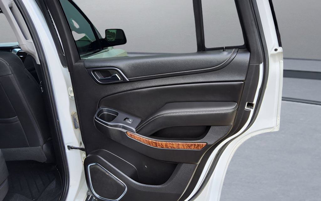 Used 2017 Chevrolet Tahoe Premier AWD/4WD image 42