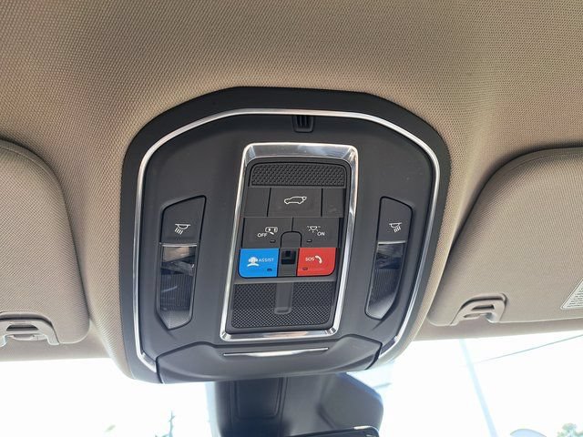 Used 2023 Jeep Wagoneer Series II w/ Rear Seat Video Group 1 AWD/4WD image 21