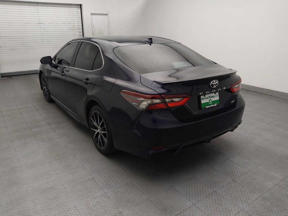 Used 2022 Toyota Camry SE FWD image 5