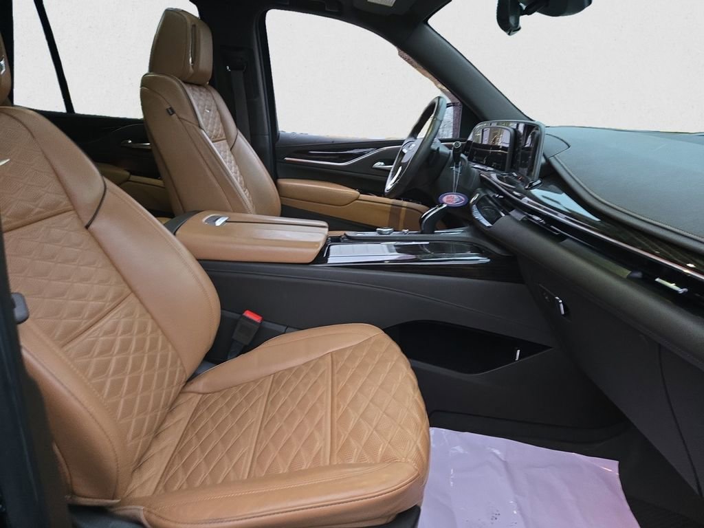 Certified 2021 Cadillac Escalade Premium Luxury image 23