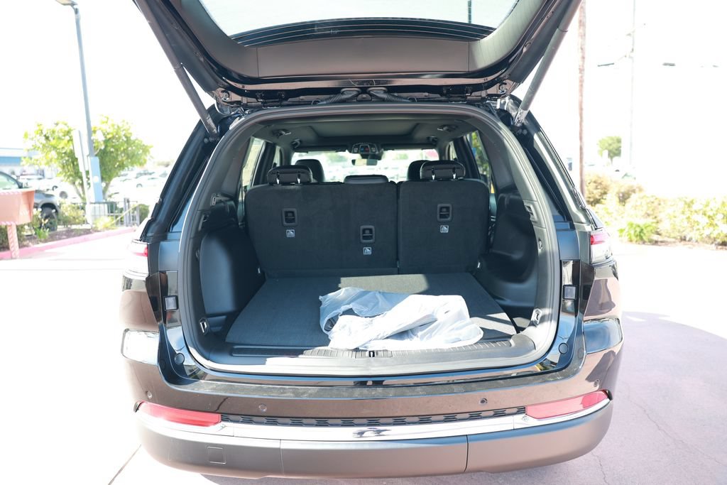 New 2025 Jeep Grand Cherokee Limited AWD/4WD image 33