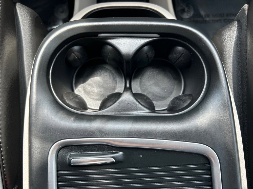 Used 2020 Chrysler Pacifica Limited image 36