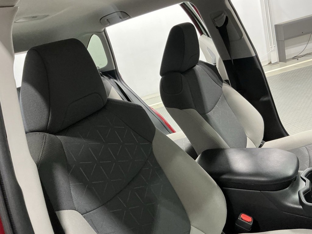 Used 2024 Toyota RAV4 XLE image 20
