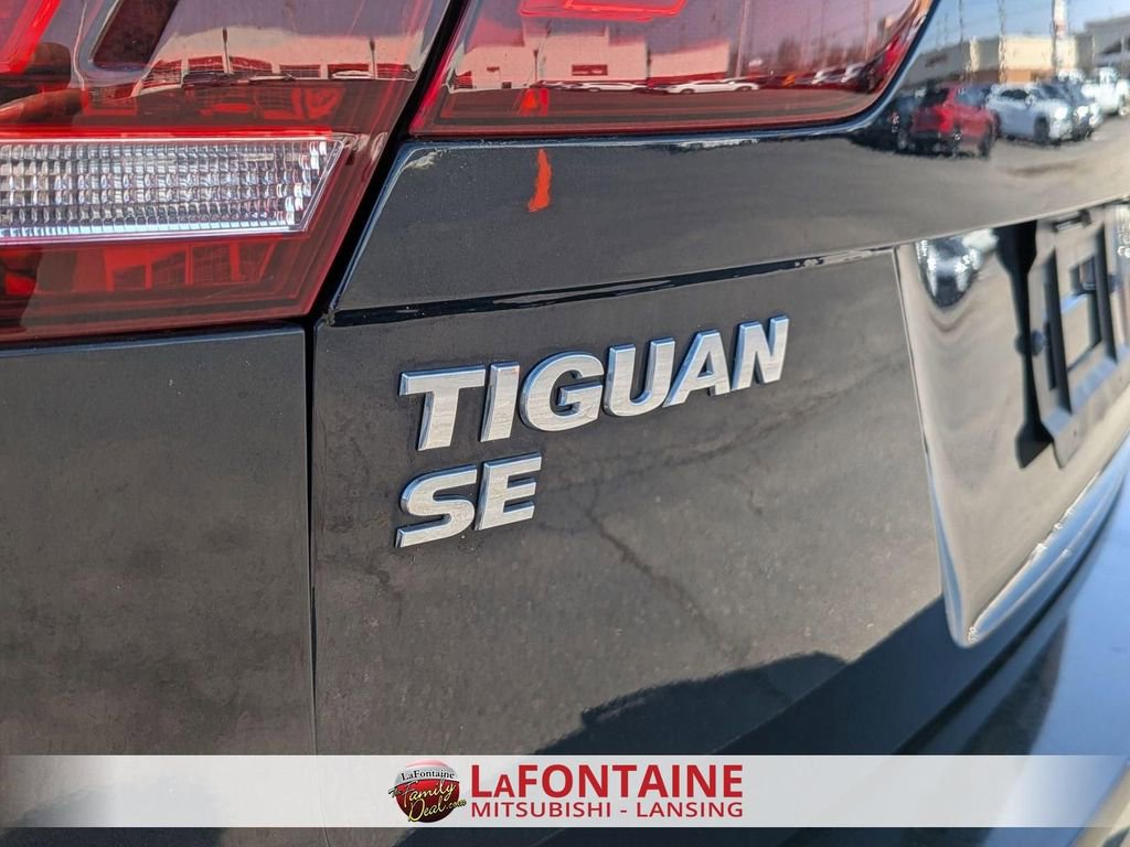 Used 2019 Volkswagen Tiguan SE w/ Panoramic Sunroof Package image 10