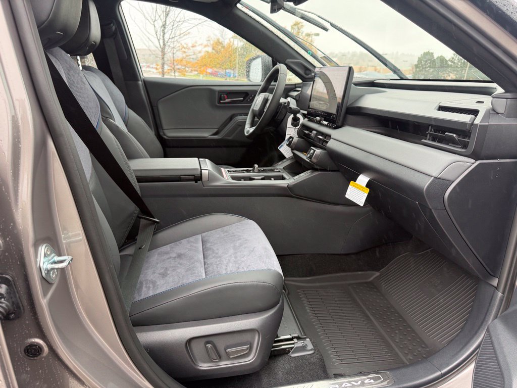 Used 2026 Toyota RAV4 XSE w/ Panoramic Sun Roof Package AWD/4WD image 25