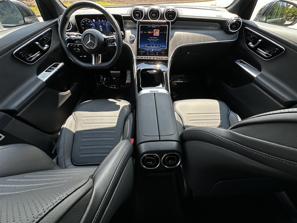 Certified 2025 Mercedes-Benz GLC 350e 4MATIC w/ AMG Line image 27
