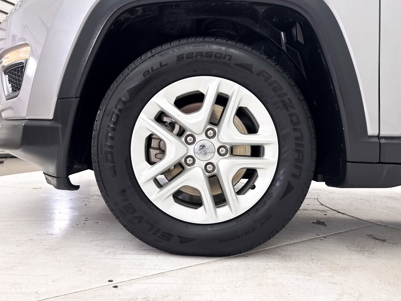 Used 2019 Jeep Compass Sport w/ Tech Group FWD image 13