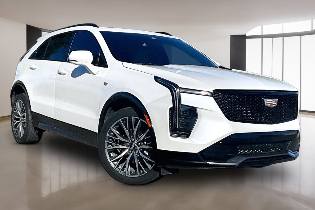 Used 2024 Cadillac XT4 Sport FWD image 11