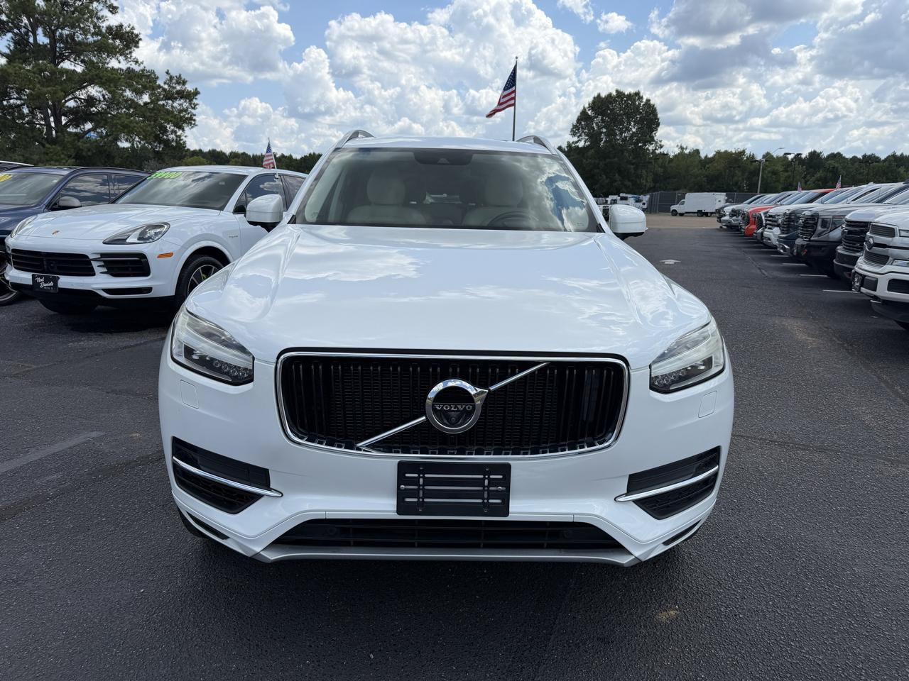 Used 2016 Volvo XC90 T8 Momentum w/ Vision Package AWD/4WD image 2