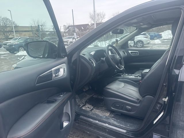 Used 2020 Nissan Pathfinder SL image 11