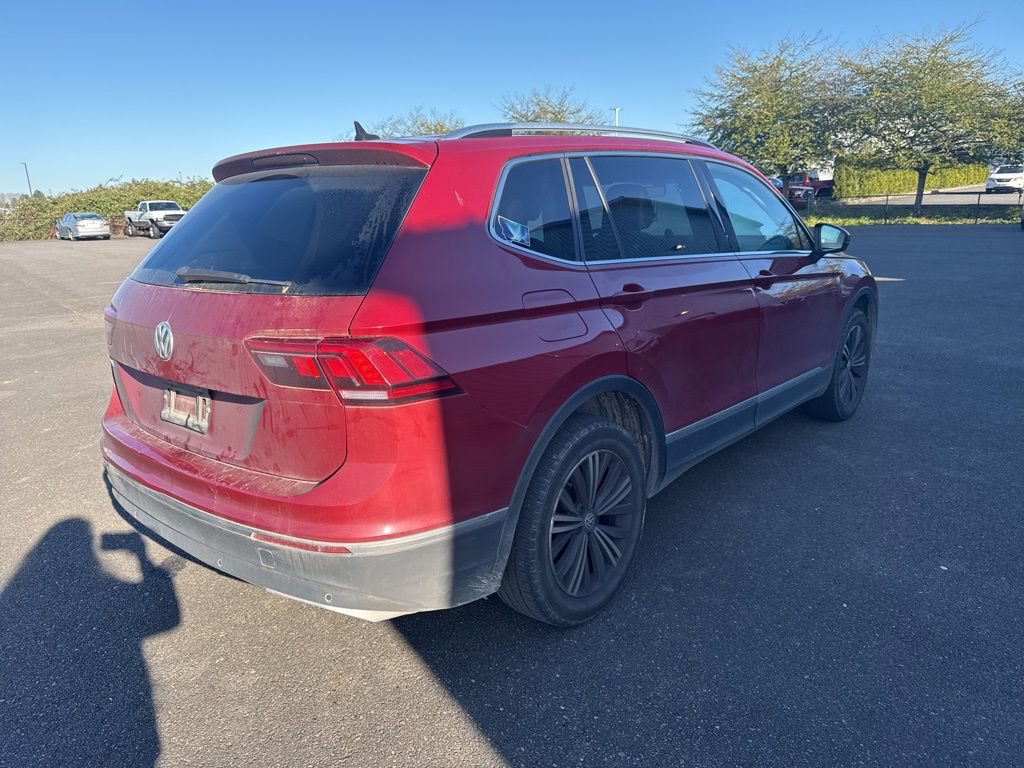 Used 2019 Volkswagen Tiguan SEL Premium image 6