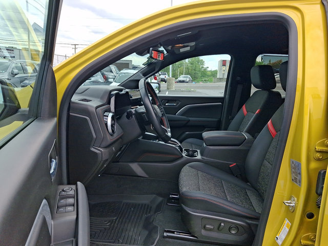 Certified 2023 Chevrolet Colorado Z71 w/ Z71 Convenience Package 2 AWD/4WD image 13