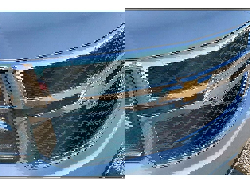 Used 2018 Chevrolet Suburban LT image 33