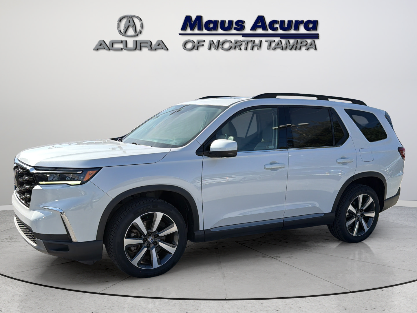 Used 2023 Honda Pilot Touring image 6