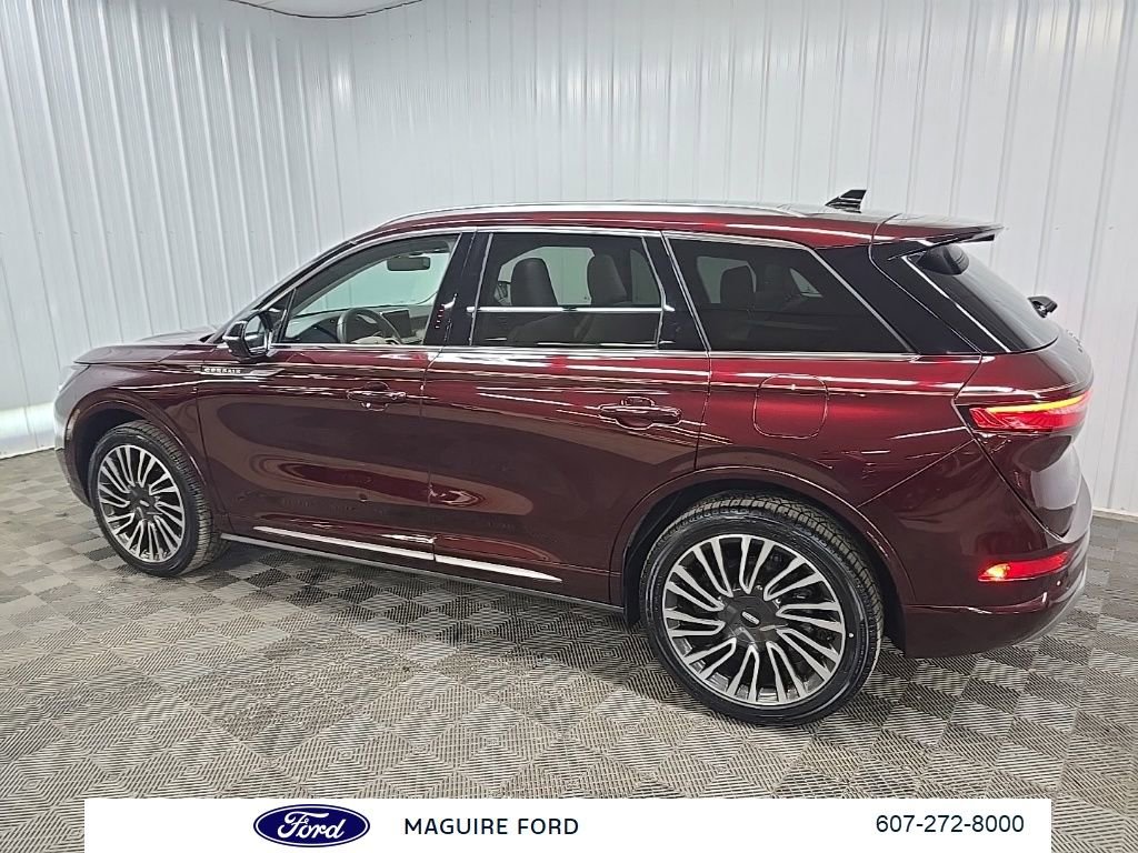 Used 2021 Lincoln Corsair Reserve w/ Sport Package image 5