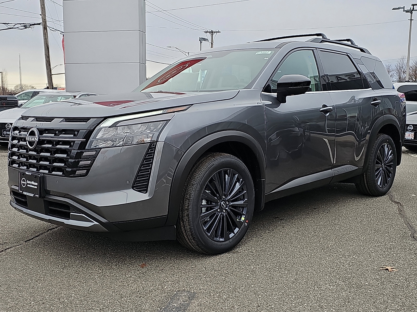 New 2026 Nissan Pathfinder SL w/ SL Premium Package image 2