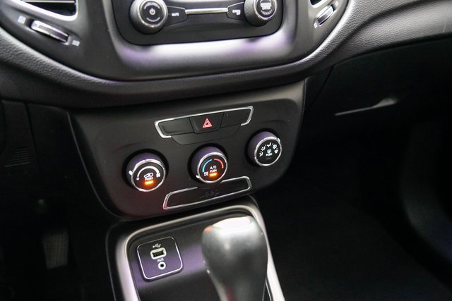 Used 2018 Jeep Compass Latitude image 21