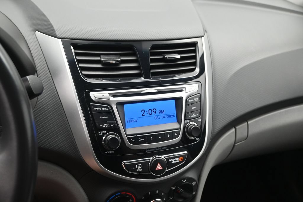 Used 2014 Hyundai Accent SE FWD image 13